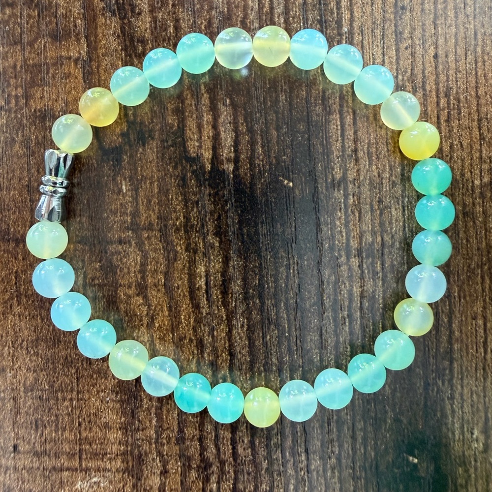 New Natural Yanyuan Agate Bracelet – 6mm blue yellow and white Beads